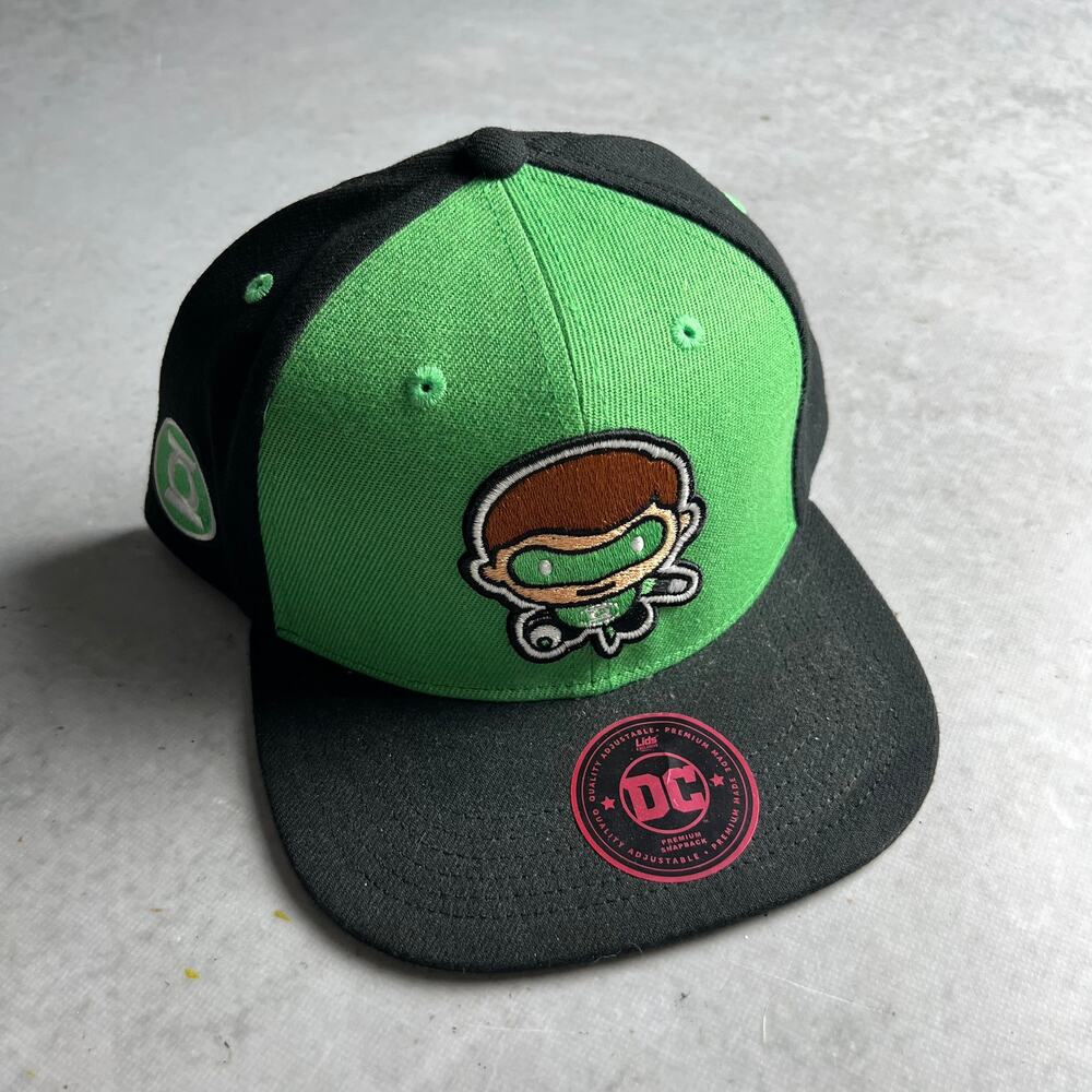 Green Lantern Chibi Glow in the Dark Snapback Hat Adult Cap Lids NWT